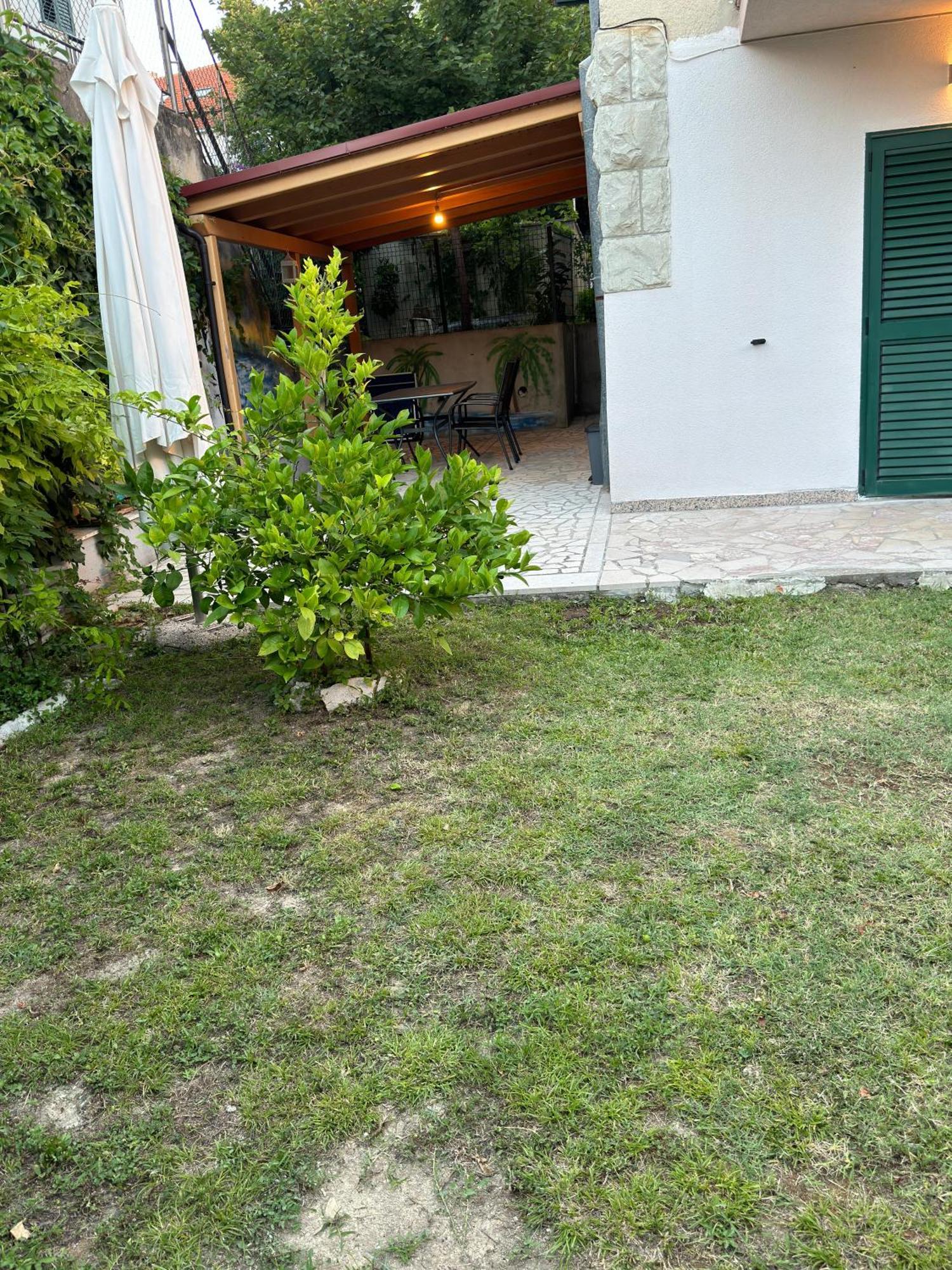 شقة Valentinas Garden سبليت المظهر الخارجي الصورة
